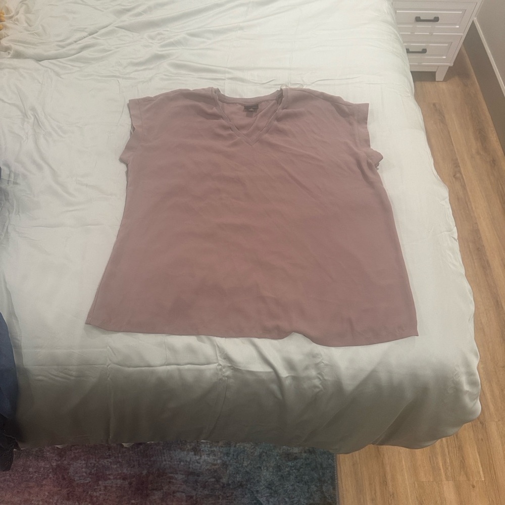 Worthington Women's Soft Mauve V-Neck Sweater